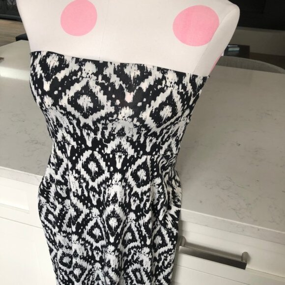 Artizan Robin Signature Pull On Abstract Print Maxi Dress Blk White Sz S NWOT - Picture 4 of 10